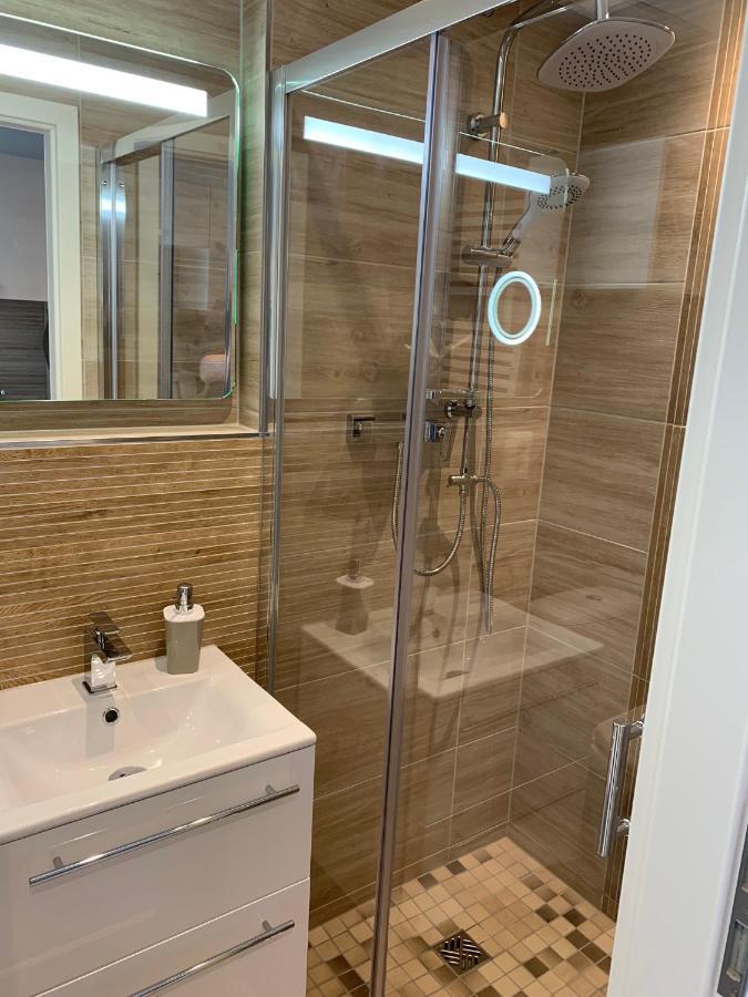 Kleine Moewe, Exklusives Ein Zimmer Apartment Mit Sauna Im Haus Wunstorf Eksteriør bilde